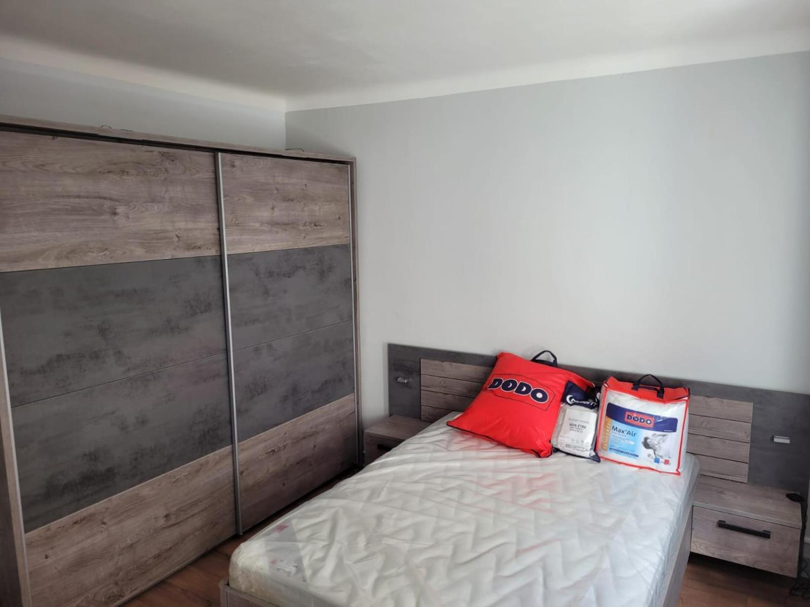 2 Chambres Chez L'Habitant ปัวติเยร์ ภายนอก รูปภาพ
